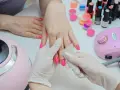 Czy manicure hybrydowy jest bezpieczny? Odkryj ukryte zagrożenia