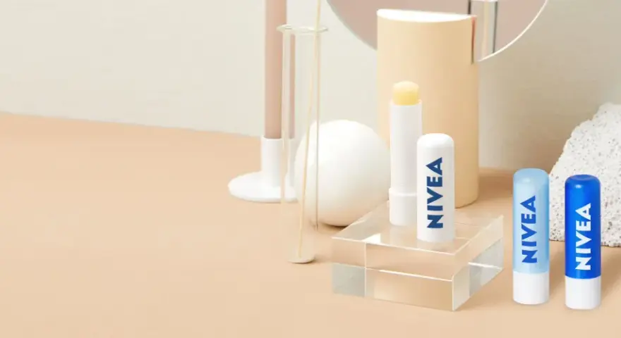 Najlepsza pomadka Nivea – skuteczne nawilżenie i ochrona ust
